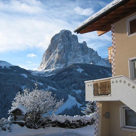 Apartments Etruska Santa Cristina Val Gardena Exteriör bild